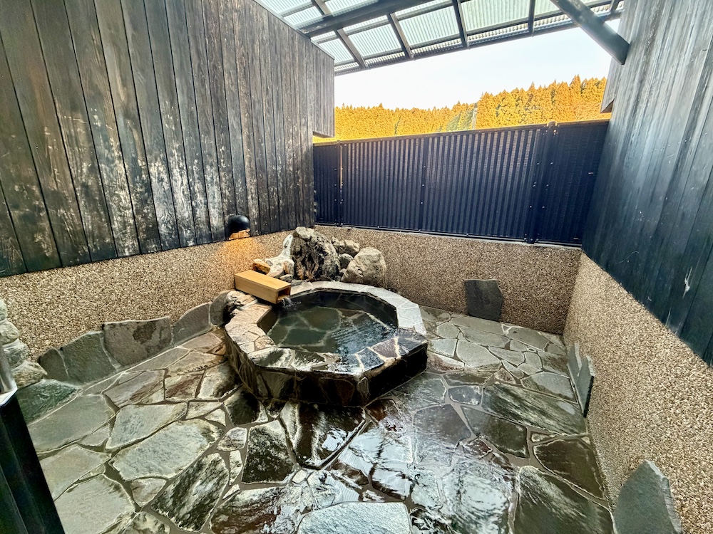 2026年1月に利用した家族温泉ひらおぎの露天風呂